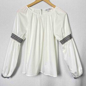 Elizabeth and James Embroidered Smocked Sleeve Peasant Blouse Womens Size M